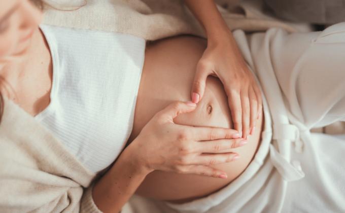 nėščiosios pilvukas